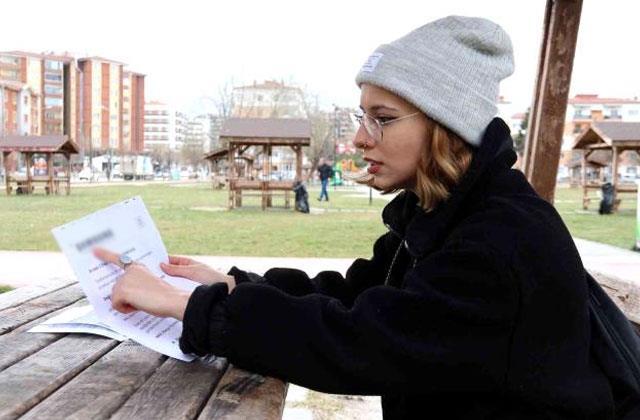 Telefonunu tamire gönderen genç kızın başına gelmeyen kalmadı