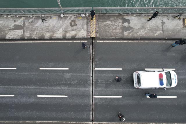 Unkapanı Köprüsü'nde ikinci tehlike! Bağlantı yerleri yine ayrıldı, trafik durdu