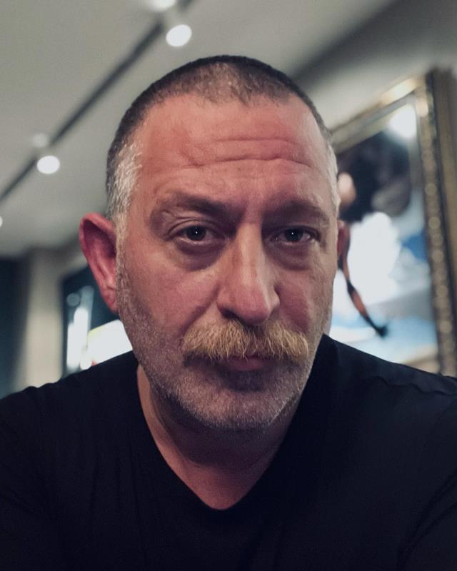 Tıp Bayramı'nı kutlayan Cem Yılmaz'ın sözleri kafa karıştırdı