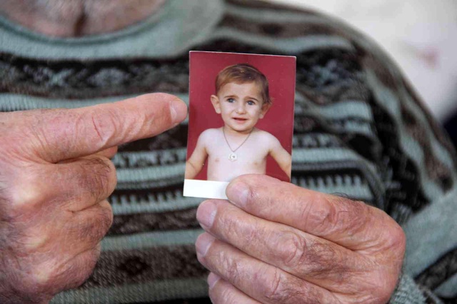 36 yıldır süren evlat hasreti! Acılı baba kaybolan oğlunu arıyor: Ölsem bile ben yine onu arayacağım 36 yıldır süren evlat hasreti! Acılı baba kaybolan oğlunu arıyor: Ölsem bile ben yine onu arayacağım
