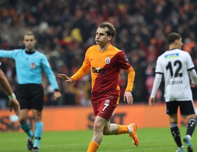 Derbiye gelen Lyon gözlemcisinin raporu ortaya çıktı! Türk yıldızlara hayran kaldı Derbiye gelen Lyon gözlemcisinin raporu ortaya çıktı! Türk yıldızlara hayran kaldı