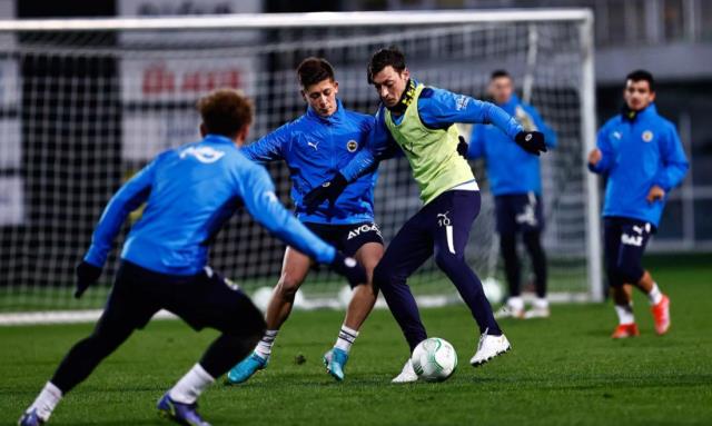 Vitor Pereira'nın yaşadığı sıkıntı İsmail Kartal'ı da buldu! Beş futbolcu forma istedi