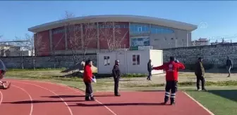 Ambulans helikopter, tuz ruhu içen çocuk için havalandı