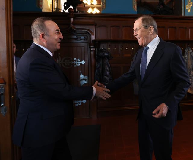 Bakan Çavuşoğlu, kameralar önünde Rus mevkidaşı Lavrov'un yüzüne söyledi: Savaşın kazananı olmaz Bakan Çavuşoğlu, kameralar önünde Rus mevkidaşı Lavrov'un yüzüne söyledi: Savaşın kazananı olmaz