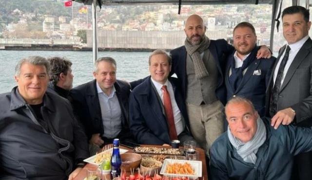 Barcelona Başkanı Laporta, İstanbul'u turladı! Eğlence mekanındaki davete Ali Koç da katıldı