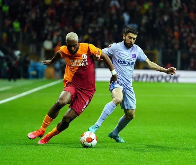 Barcelona defansta yapılan hatayı affetmedi! Galatasaray, Avrupa Ligi'nde ilki yaşadı Barcelona defansta yapılan hatayı affetmedi! Galatasaray, Avrupa Ligi'nde ilki yaşadı