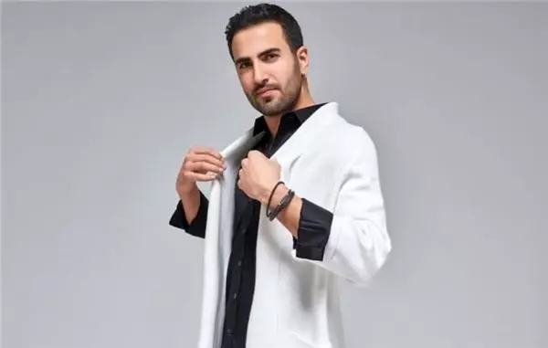 Seda Sayan'la evlilik hazırlığında olan Çağlar Ökten'in ayrıldığı sevgilisinin pozları nefes kesti