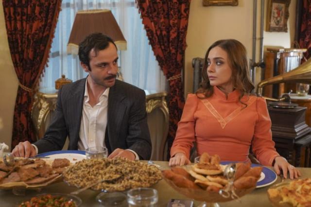 Aziz'de bu akşam neler olacak? Aziz'le Efnan'ın düğünleri oluyor Aziz'de bu akşam neler olacak? Aziz'le Efnan'ın düğünleri oluyor