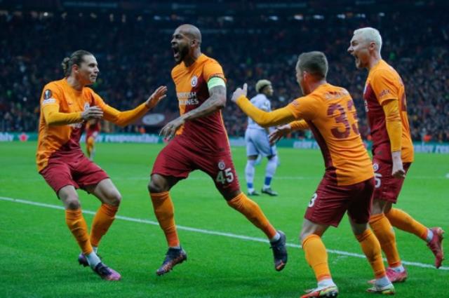 Kasa doldu taştı! Galatasaray'ın geliri dudak uçuklattı Kasa doldu taştı! Galatasaray'ın geliri dudak uçuklattı