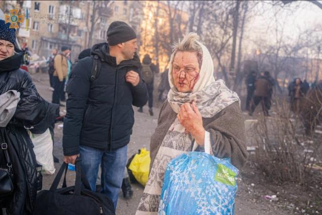 Rusya'nın saldırıları şiddetleniyor! Kiev'de 5 katlı apartman vuruldu, ölü sayısı artıyor