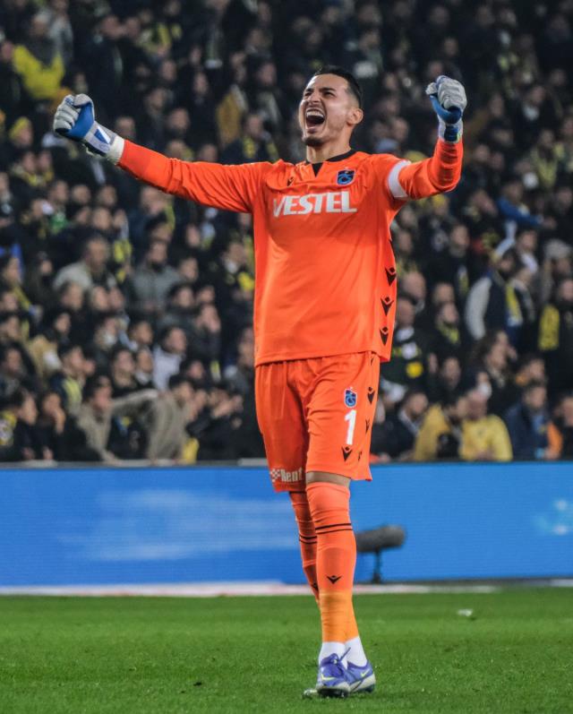 İngiliz devi transferi bitirdi! Uğurcan Çakır, dünyanın en zengin kulübüne gidiyor İngiliz devi transferi bitirdi! Uğurcan Çakır, dünyanın en zengin kulübüne gidiyor