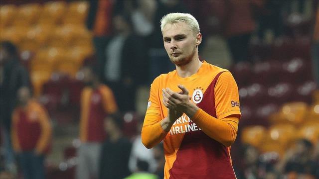 Ezeli rekabet bitti! Uğurcan ve Nelsson, dünyanın en zengin kulübünde buluşuyor Ezeli rekabet bitti! Uğurcan ve Nelsson, dünyanın en zengin kulübünde buluşuyor