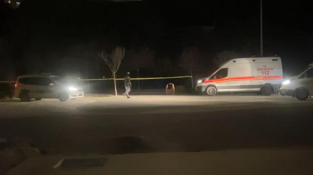 Büyükçekmece'de dehşet: Önce kadını sonra kendisini öldürdü Büyükçekmece'de dehşet: Önce kadını sonra kendisini öldürdü