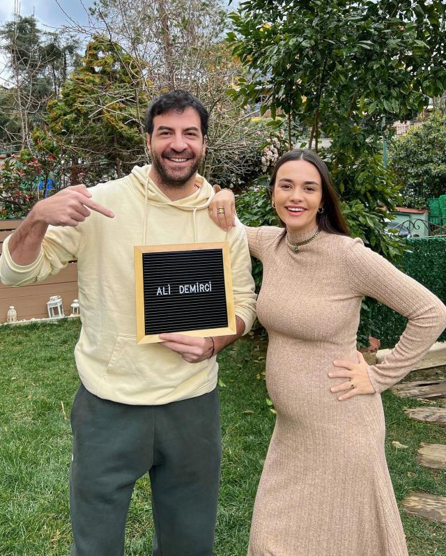 Merak Konusu Olmuştu! Oğlunun İsmini Açıkladı