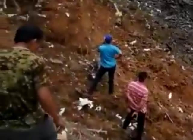 Son dakika: Çin'de 133 kişiyi taşıyan uçak düştü! Kaza yerinden ilk görüntüler geldi