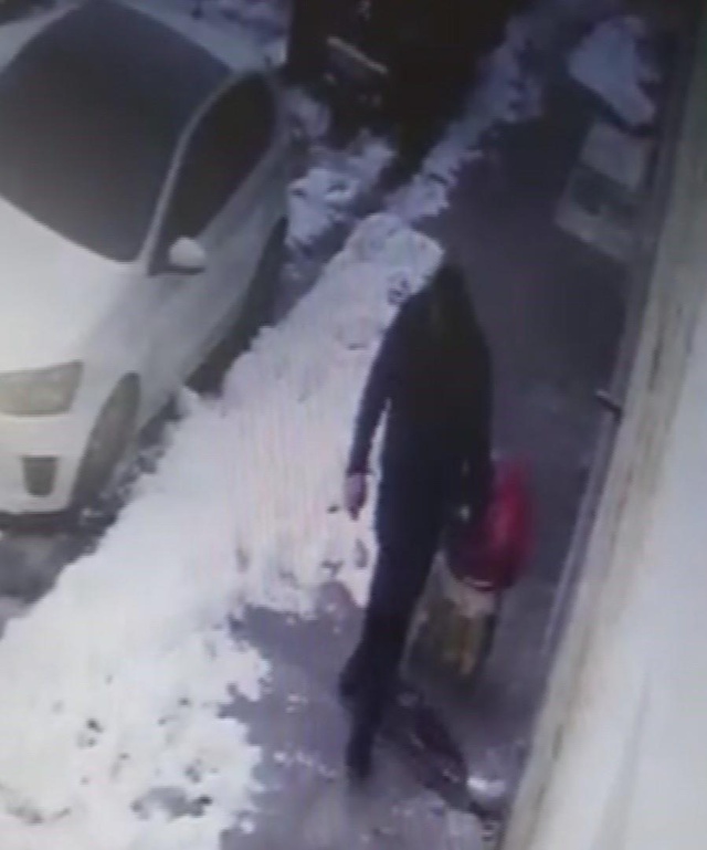 Hırsızın sabıkası pes dedirtti! Girdiği evden 11 bin TL'lik gıda malzemesi çalmış