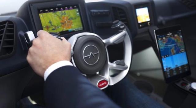 Otomobillerin pabucu dama atılacak, ilk uçan taksinin çalışmaya başlayacağı tarih bile belli Otomobillerin pabucu dama atılacak, ilk uçan taksinin çalışmaya başlayacağı tarih bile belli