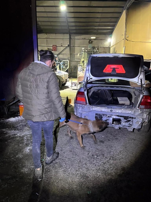 Son dakika! Polis memurunun kullandığı araçtaki 50 kilo patlayıcının görüntüsü ortaya çıktı