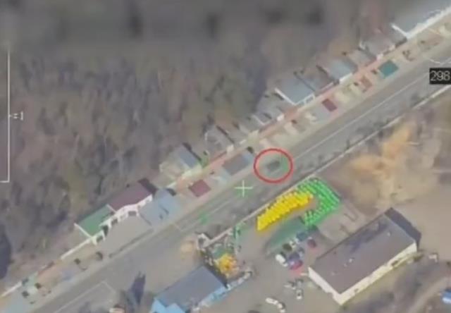 Rusya Savunma Bakanlığı, Kiev'deki AVM'nin vurulma anı görüntülerini paylaştı Rusya Savunma Bakanlığı, Kiev'deki AVM'nin vurulma anı görüntülerini paylaştı