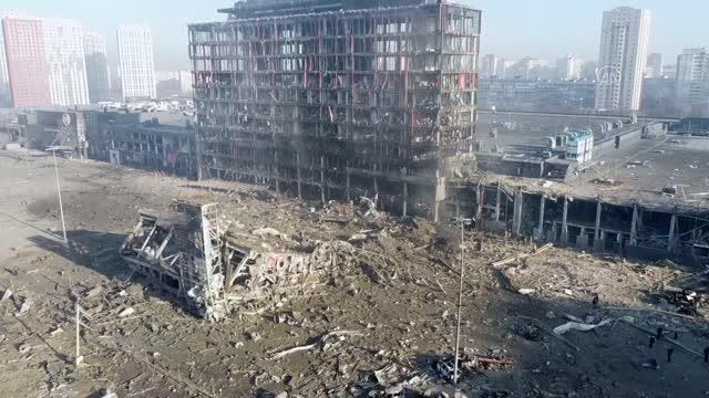 Rusya Savunma Bakanlığı, Kiev'deki AVM'nin vurulma anı görüntülerini paylaştı Rusya Savunma Bakanlığı, Kiev'deki AVM'nin vurulma anı görüntülerini paylaştı