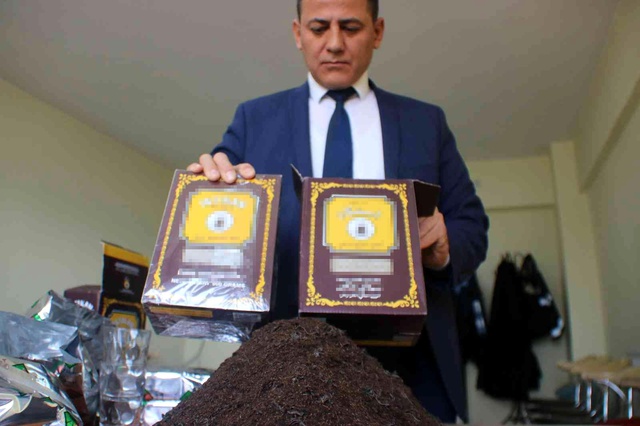 Zabıta ekipleri gelen ihbarı değerlendirdi, sahte çay paketlerinden talaş çıktı Zabıta ekipleri gelen ihbarı değerlendirdi, sahte çay paketlerinden talaş çıktı