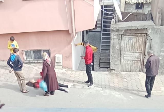 Eşini öldürdüğü iddiasıyla müebbet hapsi istenen sanığa ilk duruşmada tahliye Eşini öldürdüğü iddiasıyla müebbet hapsi istenen sanığa ilk duruşmada tahliye