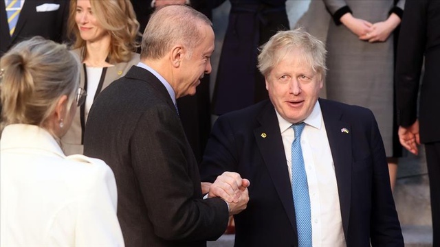 İngiltere Başbakanı Johnson'dan Bayraktar TB2 övgüsü: Türkiye'nin Ukrayna'ya en önemli katkılarından biri İngiltere Başbakanı Johnson'dan Bayraktar TB2 övgüsü: Türkiye'nin Ukrayna'ya en önemli katkılarından biri