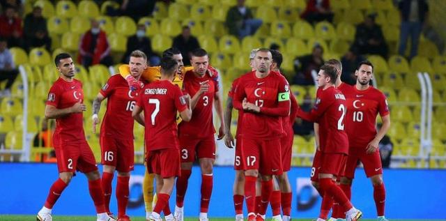 Portekiz-Türkiye maçında ilk 11'ler belli oldu! Stefan Kuntz'un tercihleri şaşırttı