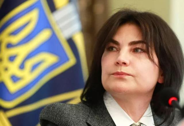 Rus askerlerin yeni savaş yöntemi dehşete düşürdü! Kocasını öldürdükleri Ukraynalı kadına cinsel şiddet uyguladılar! Rus askerlerin yeni savaş yöntemi dehşete düşürdü! Kocasını öldürdükleri Ukraynalı kadına cinsel şiddet uyguladılar!
