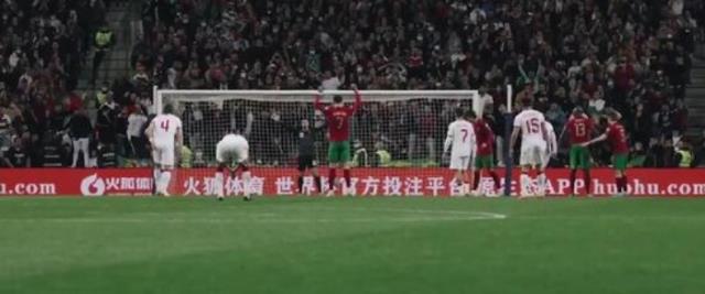 Hayallerimizi Ronaldo yıktı! Penaltı sırasında Burak Yılmaz'a olay hareket Hayallerimizi Ronaldo yıktı! Penaltı sırasında Burak Yılmaz'a olay hareket