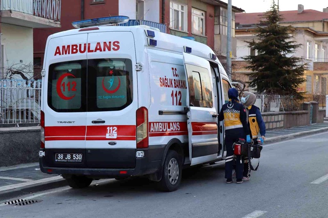 Kirasını almaya gittiği evde kiracısını ölü halde buldu Kirasını almaya gittiği evde kiracısını ölü halde buldu