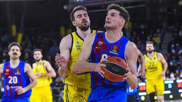 Fenerbahçe, Barcelona'ya farklı kaybetti Fenerbahçe, Barcelona'ya farklı kaybetti