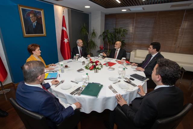 6 muhalefet liderinin görüşmesinden ilk görüntüler geldi