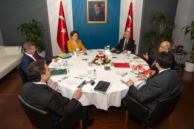 6 muhalefet liderinin görüşmesinden ilk görüntüler geldi
