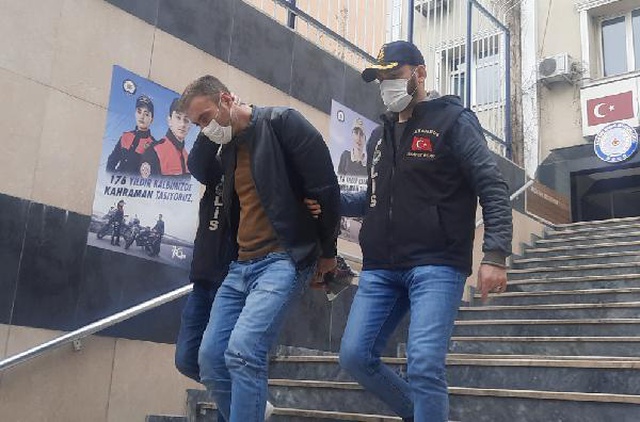 İşçi cinayetinde detaylar kan dondurdu! Patronunun karısıyla ilişkisi ortaya çıkınca öldürülmüş İşçi cinayetinde detaylar kan dondurdu! Patronunun karısıyla ilişkisi ortaya çıkınca öldürülmüş