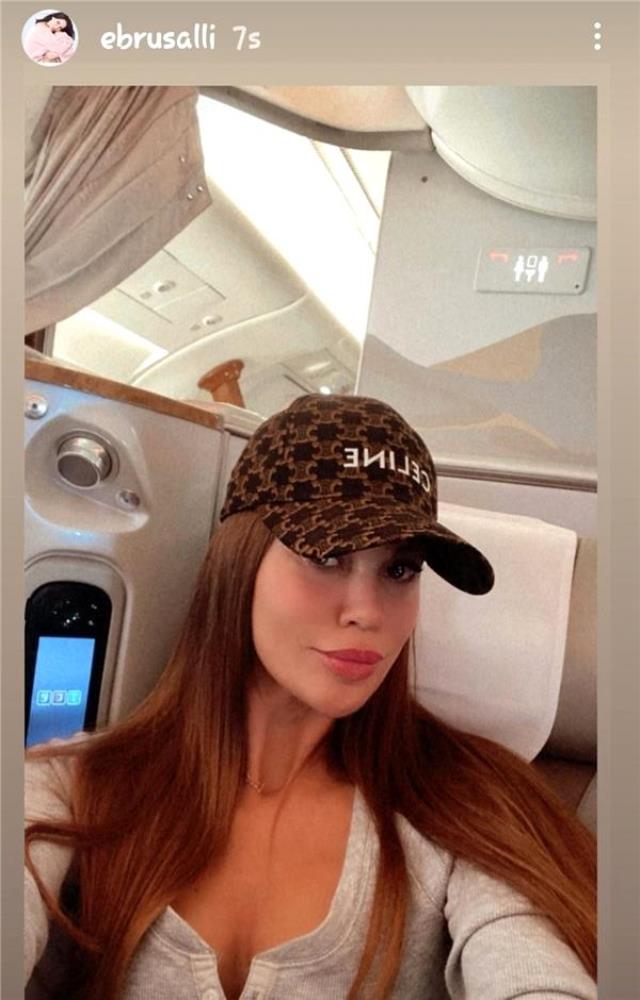 Ebru Şallı ve Eşi Uğur Akkuş Dubai'ye kaçtı Ebru Şallı ve Eşi Uğur Akkuş Dubai'ye kaçtı