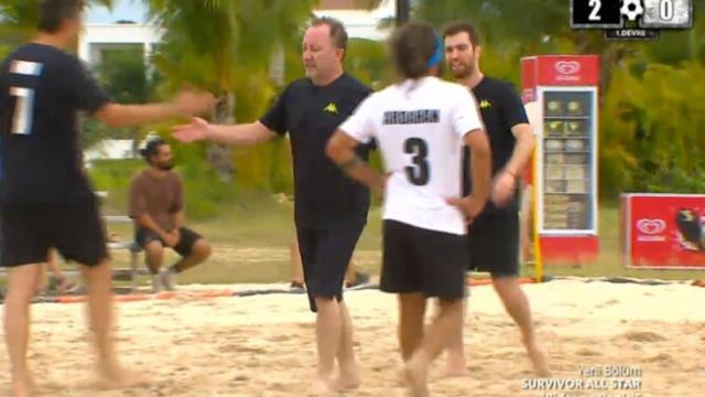 Acun Ilıcalı ile şov yaptı! Survivor'a katılan Sergen Yalçın'dan futbol resitali