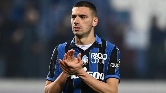 Merih Demiral'dan rekor transfer! Manchester United'a ilaç olmaya gidiyor Merih Demiral'dan rekor transfer! Manchester United'a ilaç olmaya gidiyor
