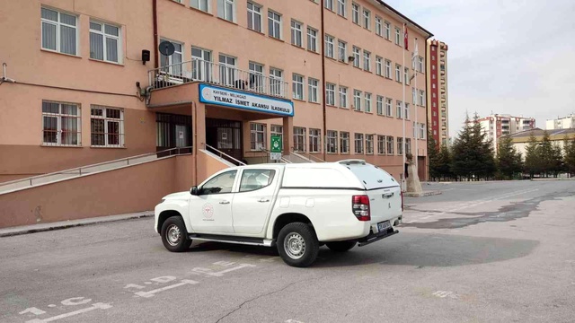 İlkokuldaki Nevruz etkinliğinde pilav yiyen 250 öğrenci zehirlendi İlkokuldaki Nevruz etkinliğinde pilav yiyen 250 öğrenci zehirlendi
