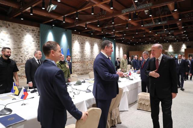 Son Dakika! Erdoğan, Dolmabahçe'deki Rusya-Ukrayna müzakereleri öncesi mesajını verdi: Artık somut sonuçlar alınmalı Son Dakika! Erdoğan, Dolmabahçe'deki Rusya-Ukrayna müzakereleri öncesi mesajını verdi: Artık somut sonuçlar alınmalı