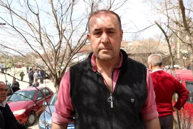 Tüm Edirne bu olaya kilitlendi, herkes gelecek haberi bekliyor! Katledilen aile toprağa verildi