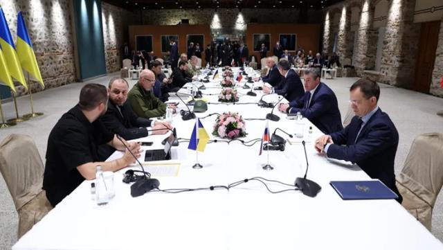 Rusya, Ukrayna'nın birçok kentine saldırılar düzenledi Rusya, Ukrayna'nın birçok kentine saldırılar düzenledi