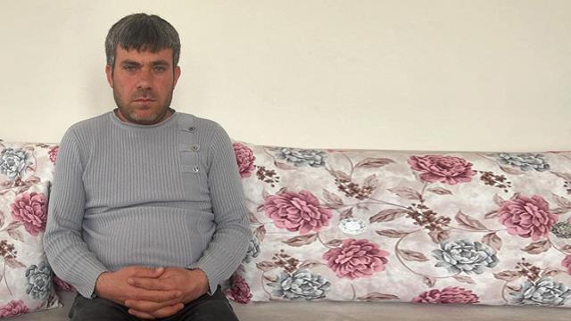 Lisede 'tuvalet şakasından' sonra intihar eden gencin babası konuştu: Ne olduysa okulda olmuş Lisede 'tuvalet şakasından' sonra intihar eden gencin babası konuştu: Ne olduysa okulda olmuş