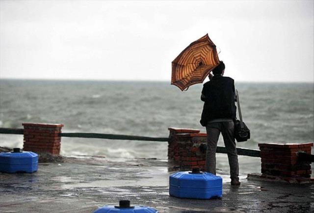 AKOM'dan İstanbul için fırtına uyarısı: Tüm Marmara'da etkili olacak AKOM'dan İstanbul için fırtına uyarısı: Tüm Marmara'da etkili olacak