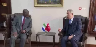 Son dakika haberi... Bakan Akar, Sierra Leone Savunma Bakanı ile bir araya geldi