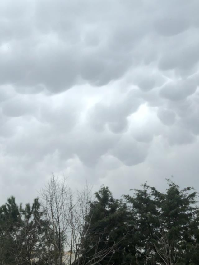 İstanbul'da bu sefer de mammatus tehlikesi! Büyük fırtına yola çıktı, geliyor