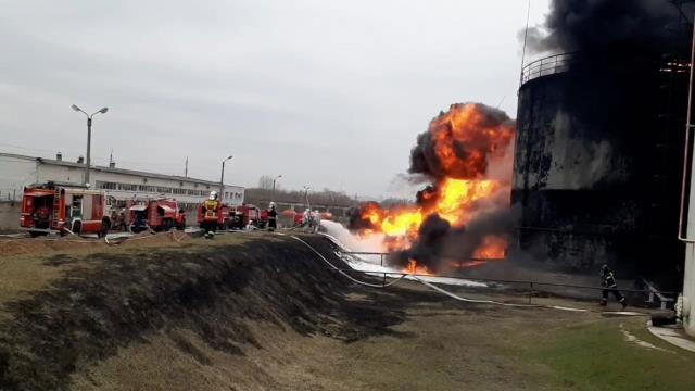 Ukrayna ordusuna ait helikopterler Rusya'daki petrol rafinerisini vurdu