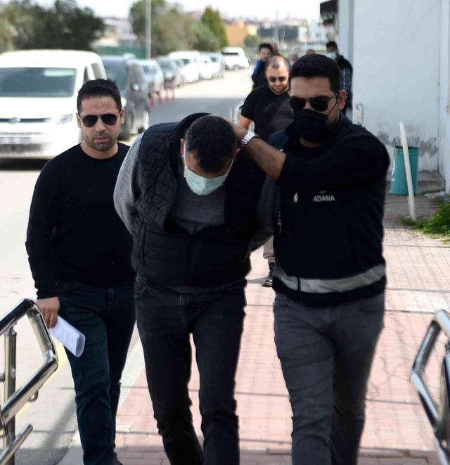 Annesini öldüren gençten tek cümlelik savunma: Başımızı öne eğdi Annesini öldüren gençten tek cümlelik savunma: Başımızı öne eğdi