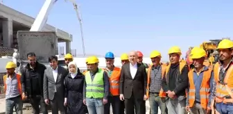 Bakan Karaismailoğlu, Malatya'da yeni havaalanı inşaatını inceledi