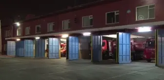 İtfaiyeciler sahurlarını görev başında yapıyor